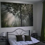 La Cle D'or Bed & Breakfast 3*