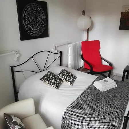 La Cle D'or Bed & Breakfast *