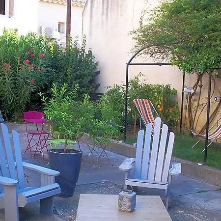 La Cle D'or Bed & Breakfast 3*