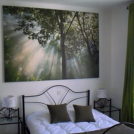 La Cle D'or Bed & Breakfast Servian